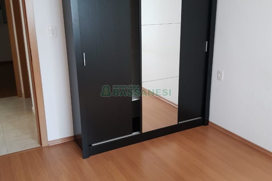 Apartamento com 54m², 2 dormitórios, 1 vaga, no bairro De Zorzi em Caxias do Sul para Comprar
