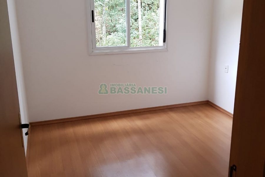 Apartamento com 54m², 2 dormitórios, 1 vaga, no bairro De Zorzi em Caxias do Sul para Comprar