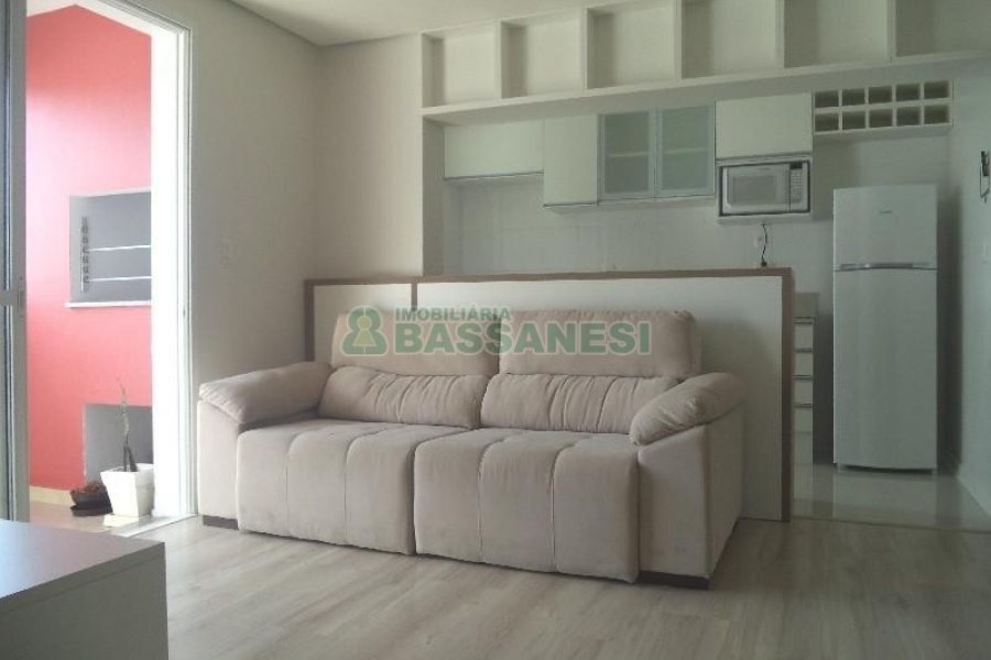Apto Mobiliado com 75m², 2 dormitórios, 2 vagas, no bairro Cinqüentenário em Caxias do Sul para Comprar