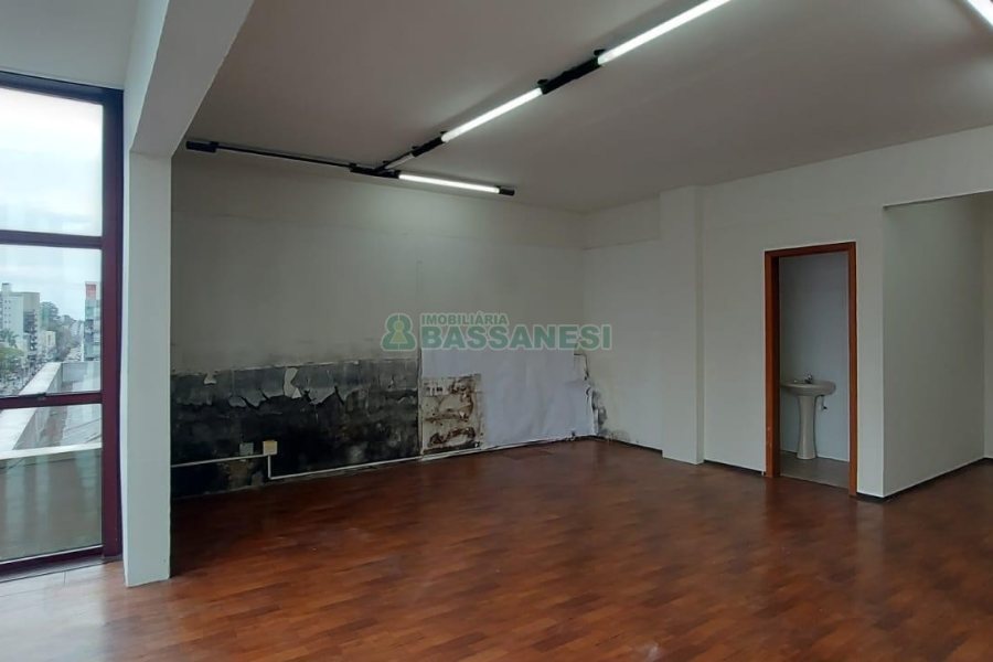 Sala com 50m², no bairro São Pelegrino em Caxias do Sul para Alugar