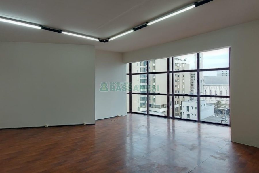 Sala com 50m², no bairro São Pelegrino em Caxias do Sul para Alugar