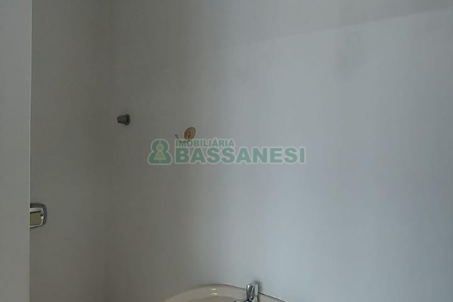 Sala com 50m², no bairro São Pelegrino em Caxias do Sul para Alugar