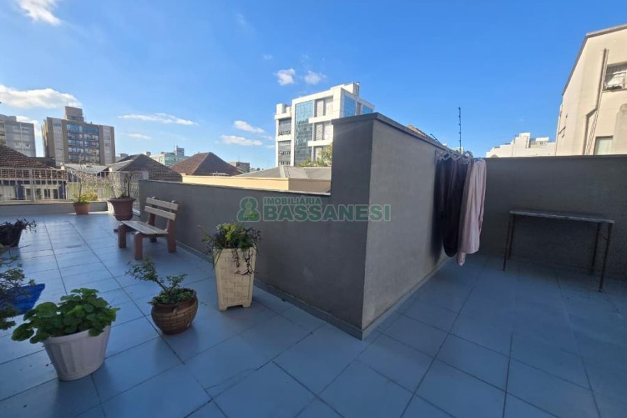 Apartamento com 190m², 3 dormitórios, 2 vagas, no bairro Centro em Caxias do Sul para Comprar