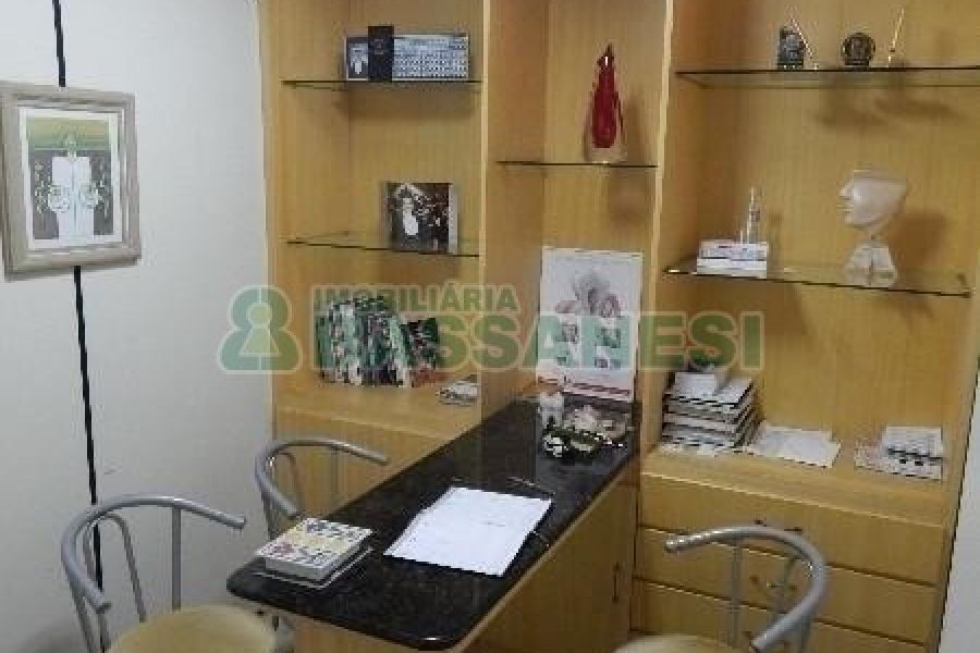 Loja com 130m², no bairro Cinqüentenário em Caxias do Sul para Alugar