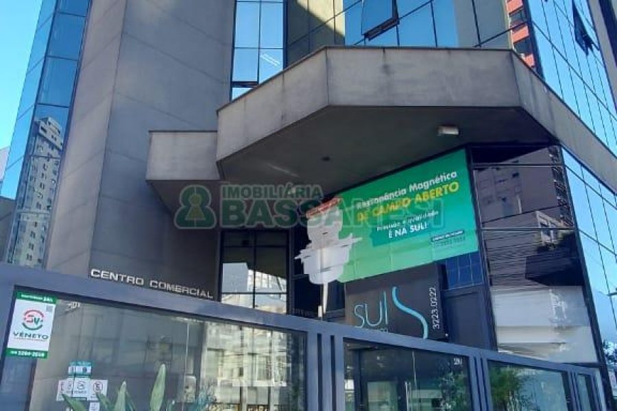 Sala com 48m², no bairro Centro em Caxias do Sul para Alugar