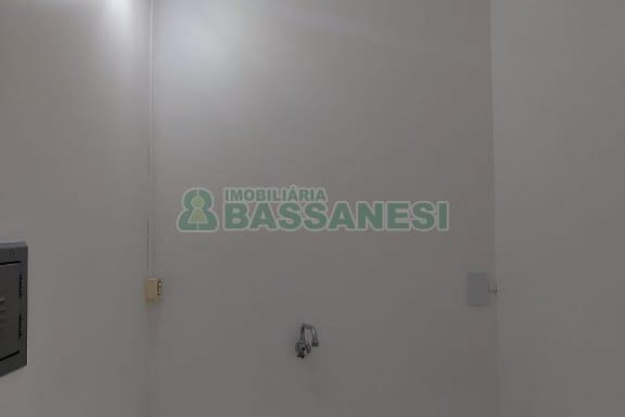 Sala com 48m², no bairro Centro em Caxias do Sul para Alugar