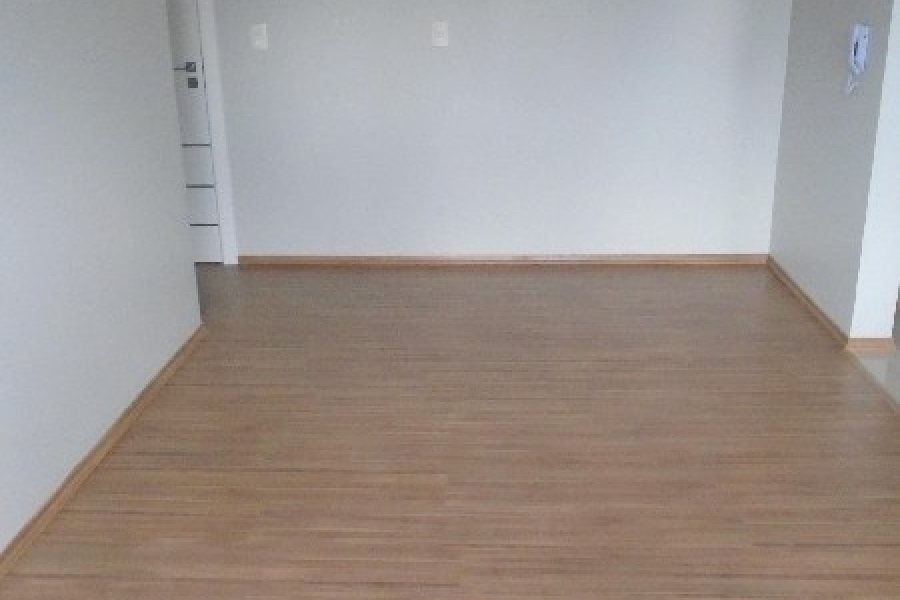 Apartamento com 64m², 2 dormitórios, 1 vaga, no bairro Rio Branco em Caxias do Sul para Comprar