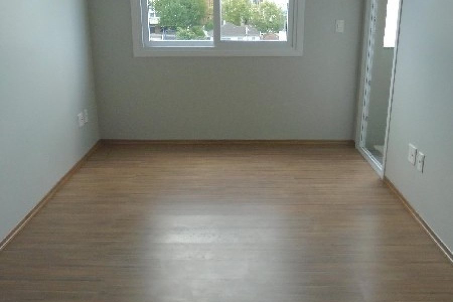 Apartamento com 64m², 2 dormitórios, 1 vaga, no bairro Rio Branco em Caxias do Sul para Comprar