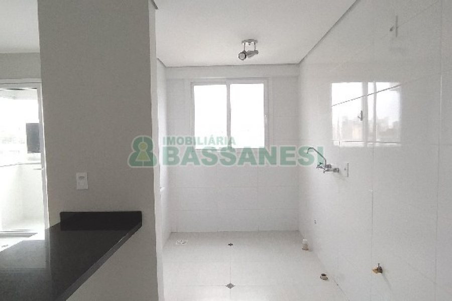 Apartamento com 68m², 1 dormitório, 1 vaga, no bairro Centro em Caxias do Sul para Comprar