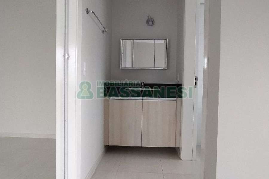 Apartamento com 68m², 1 dormitório, 1 vaga, no bairro Centro em Caxias do Sul para Comprar