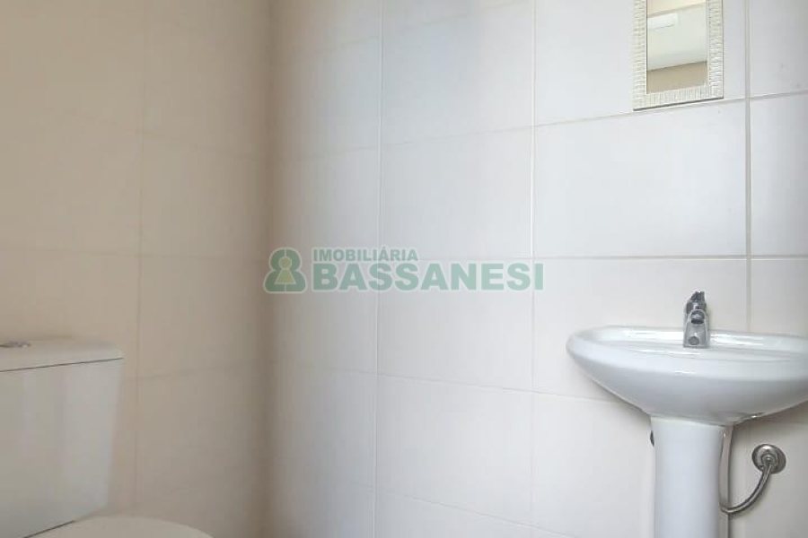 Apartamento com 190m², 3 dormitórios, 4 vagas, no bairro Centro em Caxias do Sul para Comprar