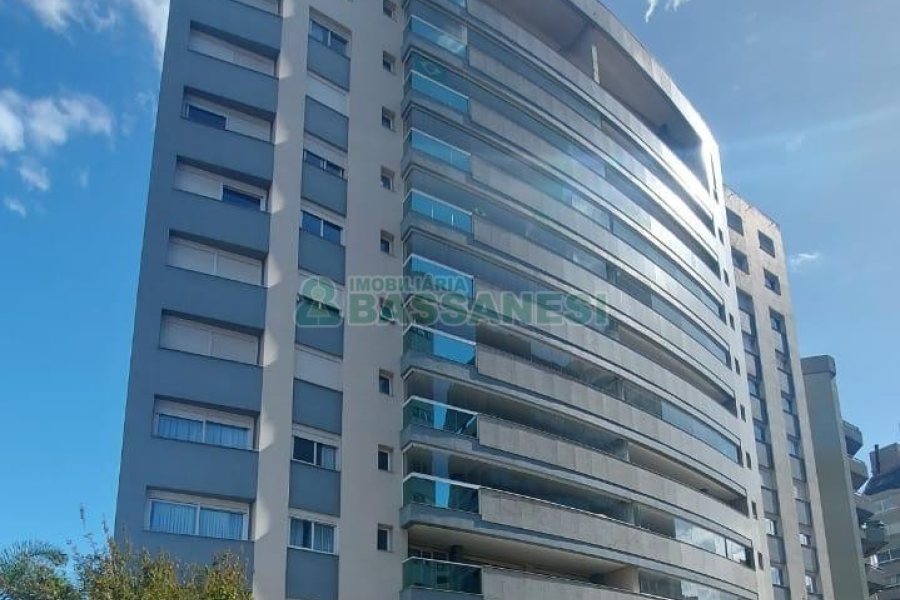 Apartamento com 190m², 3 dormitórios, 4 vagas, no bairro Centro em Caxias do Sul para Comprar