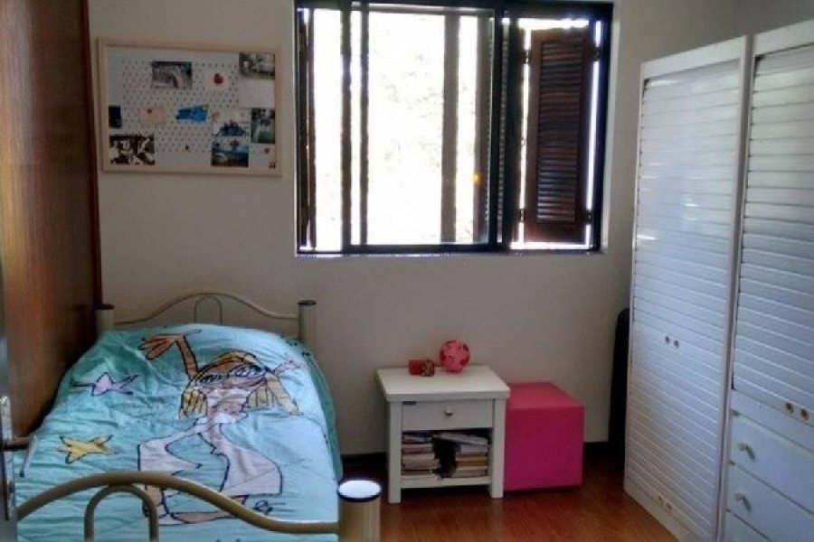 Sobrado com 106m², 3 dormitórios, 1 vaga, no bairro Bela Vista em Caxias do Sul para Comprar