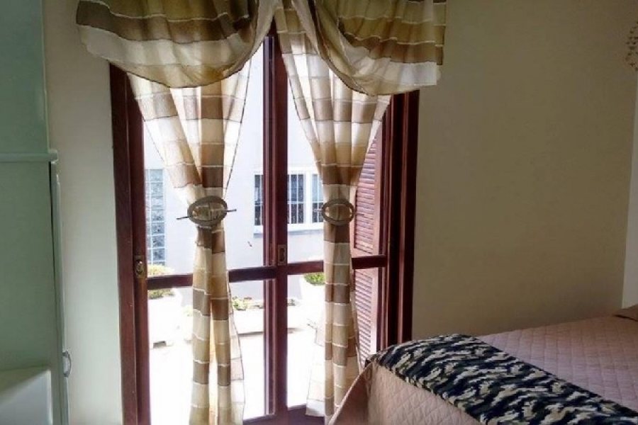 Sobrado com 106m², 3 dormitórios, 1 vaga, no bairro Bela Vista em Caxias do Sul para Comprar