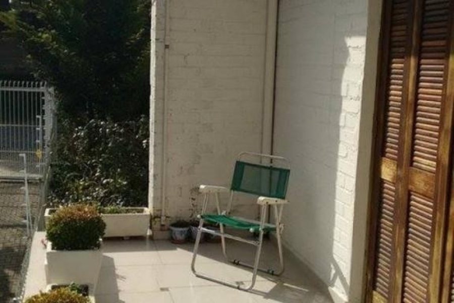 Sobrado com 106m², 3 dormitórios, 1 vaga, no bairro Bela Vista em Caxias do Sul para Comprar