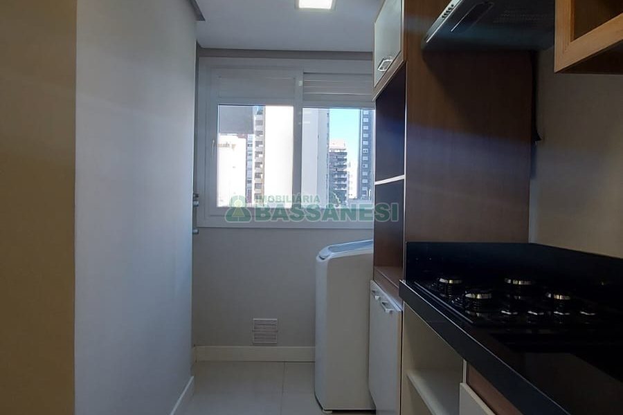 Apto Mobiliado com 52m², 1 dormitório, 2 vagas, no bairro Centro em Caxias do Sul para Comprar
