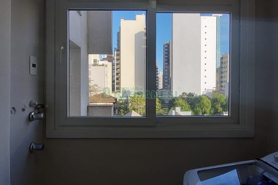 Apto Mobiliado com 52m², 1 dormitório, 2 vagas, no bairro Centro em Caxias do Sul para Comprar