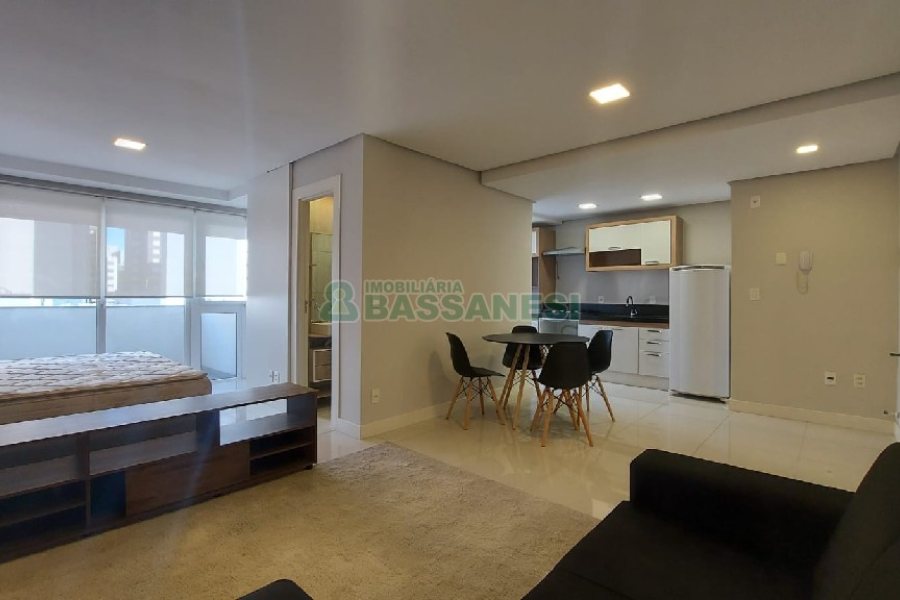 Apto Mobiliado com 52m², 1 dormitório, 2 vagas, no bairro Centro em Caxias do Sul para Comprar
