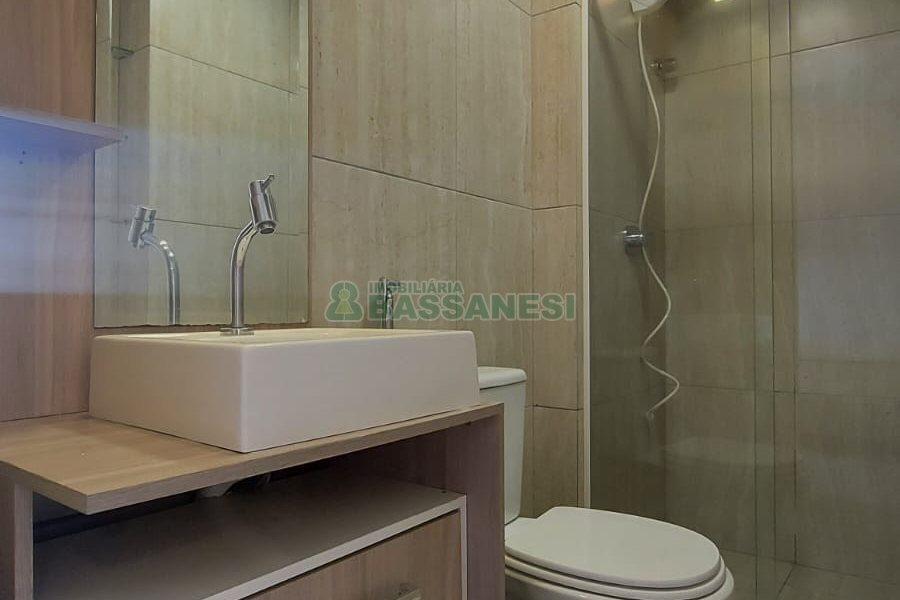 Apto Mobiliado com 52m², 1 dormitório, 2 vagas, no bairro Centro em Caxias do Sul para Comprar