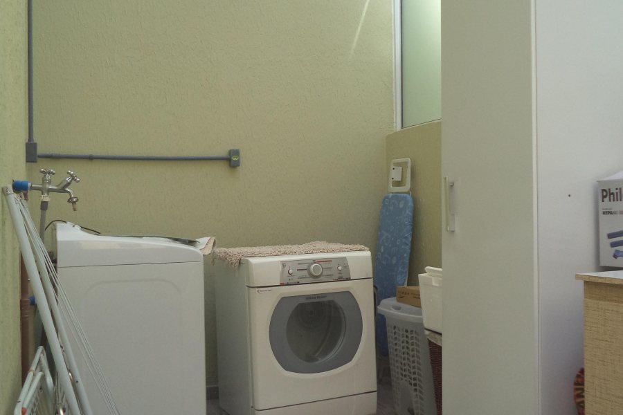 Apto Mobiliado com 88m², 3 dormitórios, 2 vagas, no bairro Pio X em Caxias do Sul para Comprar