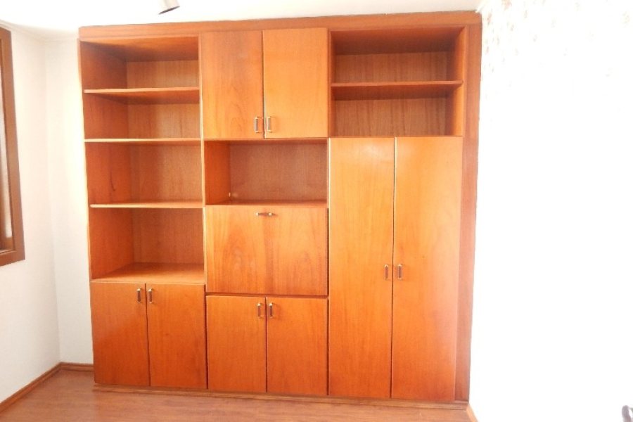 Apto Mobiliado com 120m², 3 dormitórios, no bairro Centro em Caxias do Sul para Comprar