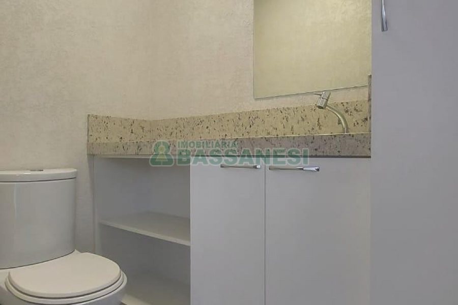 Sala com 51m², 1 vaga, no bairro São Pelegrino em Caxias do Sul para Comprar