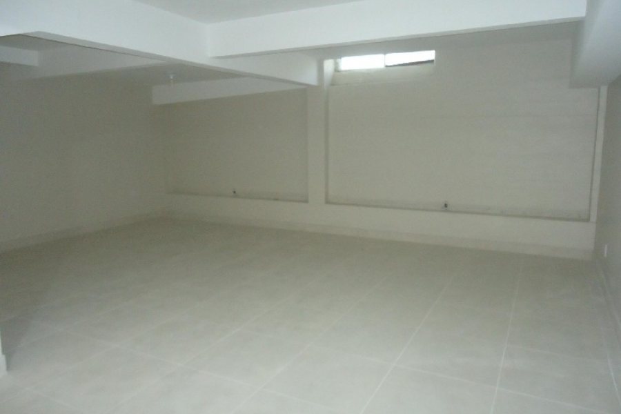 Loja com 160m², no bairro Centro em Caxias do Sul para Alugar