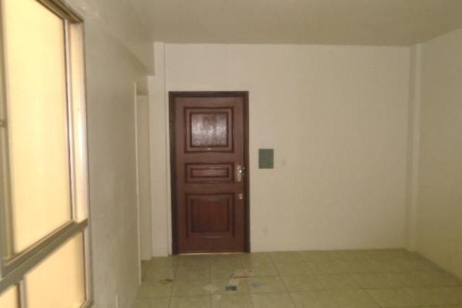 Sala com 30m², no bairro Centro em Caxias do Sul para Alugar