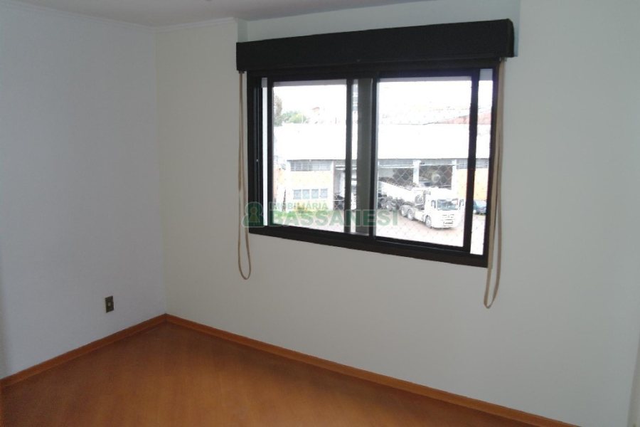 Apartamento com 106m², 3 dormitórios, 1 vaga, no bairro Santa Catarina em Caxias do Sul para Alugar