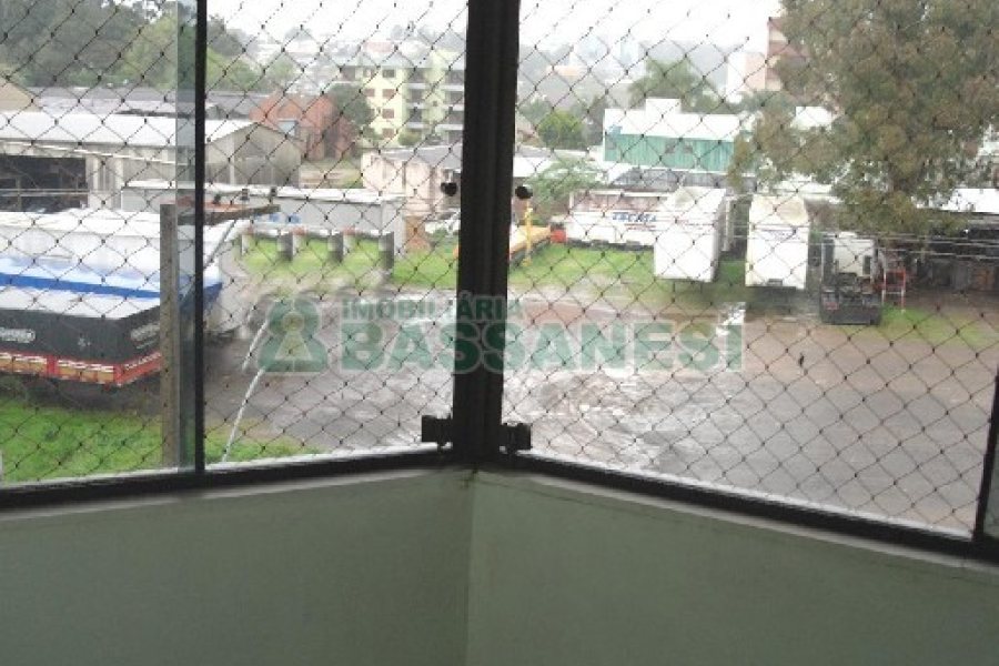 Apartamento com 106m², 3 dormitórios, 1 vaga, no bairro Santa Catarina em Caxias do Sul para Alugar