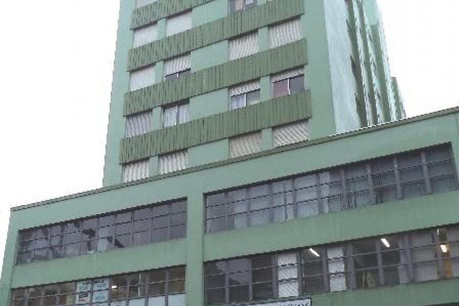 Apartamento com 34m², 1 dormitório, no bairro Centro em Caxias do Sul para Alugar ou Comprar