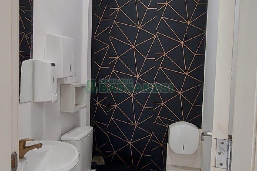 Loja com 109m², no bairro Lourdes em Caxias do Sul para Alugar ou Comprar