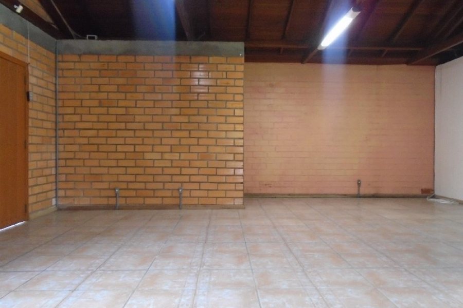 Casa, 3 dormitórios, 1 vaga, no bairro Colina Sorriso em Caxias do Sul para Comprar