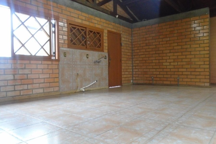 Casa, 3 dormitórios, 1 vaga, no bairro Colina Sorriso em Caxias do Sul para Comprar