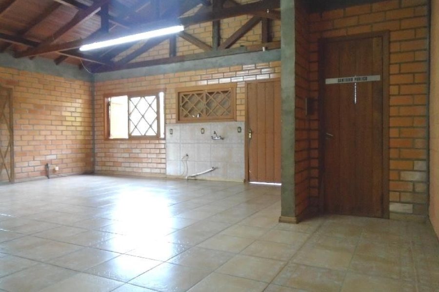 Casa, 3 dormitórios, 1 vaga, no bairro Colina Sorriso em Caxias do Sul para Comprar