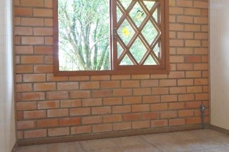 Casa, 3 dormitórios, 1 vaga, no bairro Colina Sorriso em Caxias do Sul para Comprar