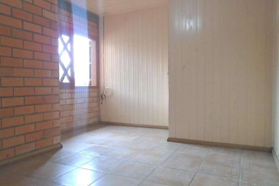 Casa, 3 dormitórios, 1 vaga, no bairro Colina Sorriso em Caxias do Sul para Comprar