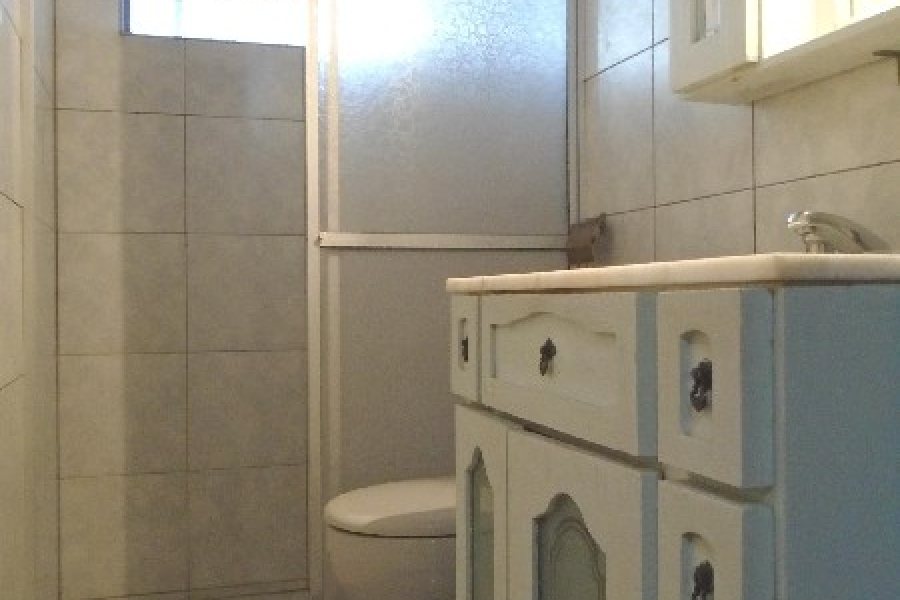 Casa, 3 dormitórios, 1 vaga, no bairro Colina Sorriso em Caxias do Sul para Comprar