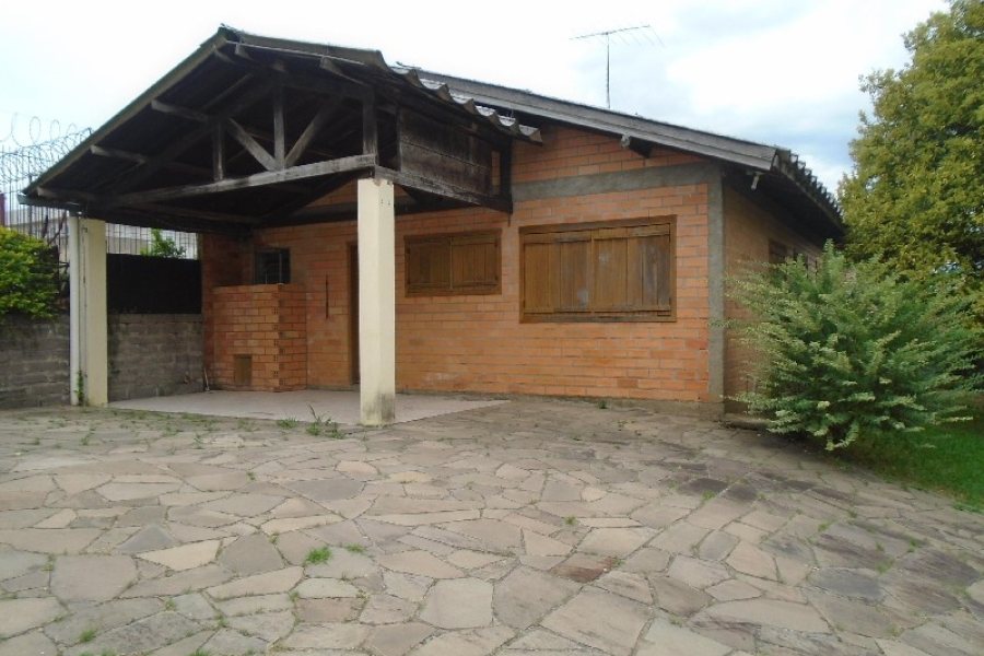 Casa, 3 dormitórios, 1 vaga, no bairro Colina Sorriso em Caxias do Sul para Comprar