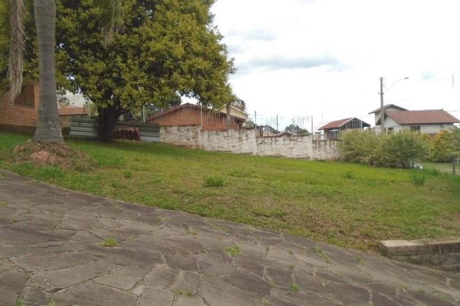 Casa, 3 dormitórios, 1 vaga, no bairro Colina Sorriso em Caxias do Sul para Comprar