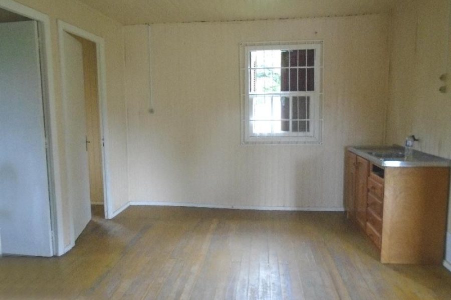 Casa com 250m², 3 dormitórios, 1 vaga, no bairro Pioneiro em Caxias do Sul para Comprar