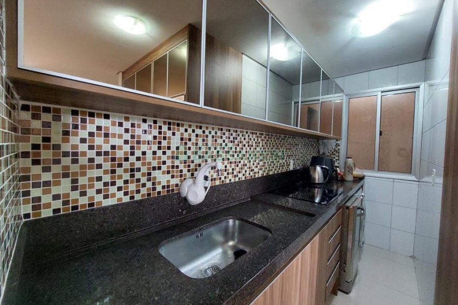 Apartamento com 50m², 2 dormitórios, 1 vaga, no bairro Treviso em Caxias do Sul para Comprar
