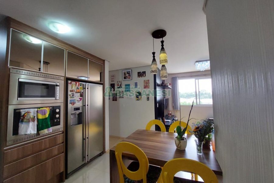 Apartamento com 50m², 2 dormitórios, 1 vaga, no bairro Treviso em Caxias do Sul para Comprar