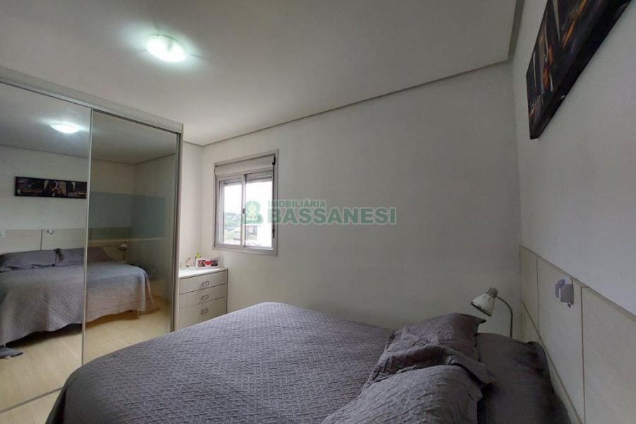 Apartamento com 50m², 2 dormitórios, 1 vaga, no bairro Treviso em Caxias do Sul para Comprar