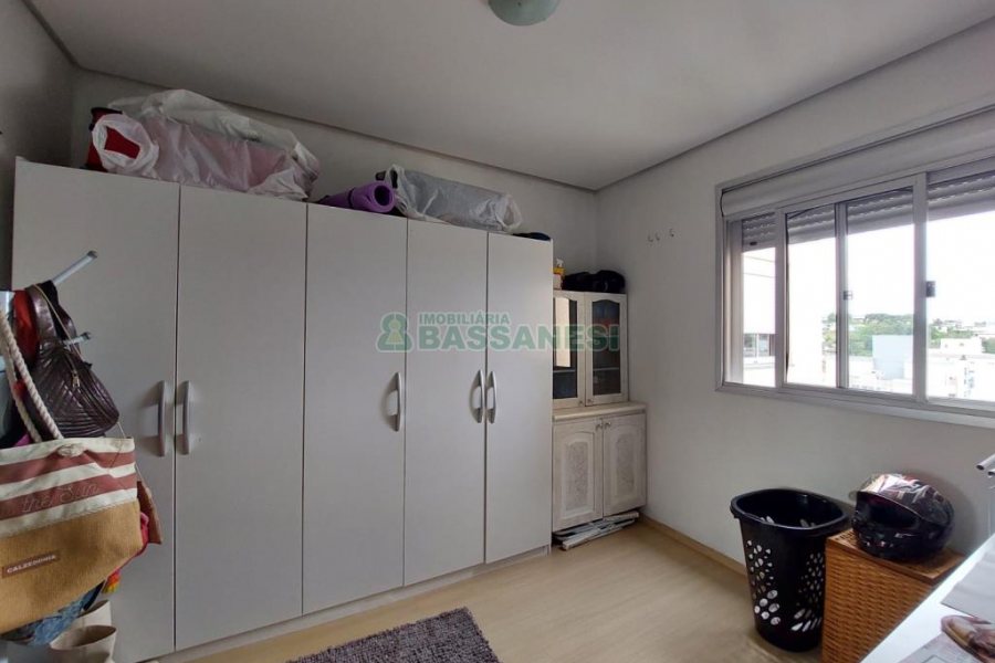 Apartamento com 50m², 2 dormitórios, 1 vaga, no bairro Treviso em Caxias do Sul para Comprar