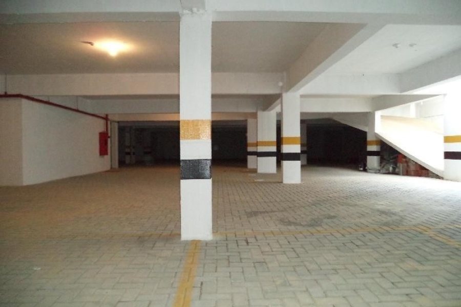 Sala com 44m², 1 vaga, no bairro Desvio Rizzo em Caxias do Sul para Comprar