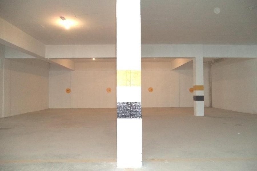 Sala com 46m², 1 vaga, no bairro Desvio Rizzo em Caxias do Sul para Comprar
