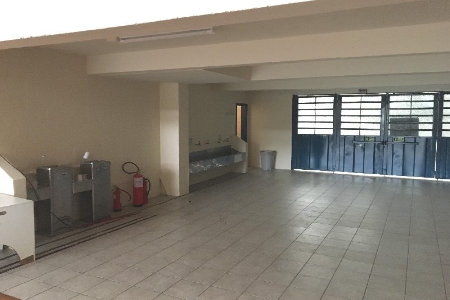 Pavilhão com 900m², no bairro Lourdes em Caxias do Sul para Alugar