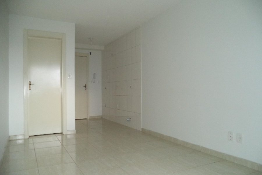 Kitinete com 25m², 1 dormitório, no bairro Sagrada Família em Caxias do Sul para Alugar