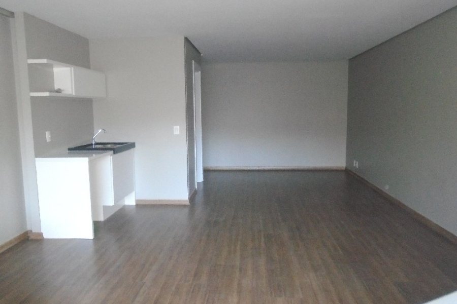 Sala com 52m², 1 vaga, no bairro Panazzolo em Caxias do Sul para Comprar